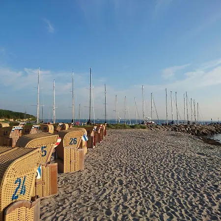 In Mit Terrasse 펜션 Neubukow