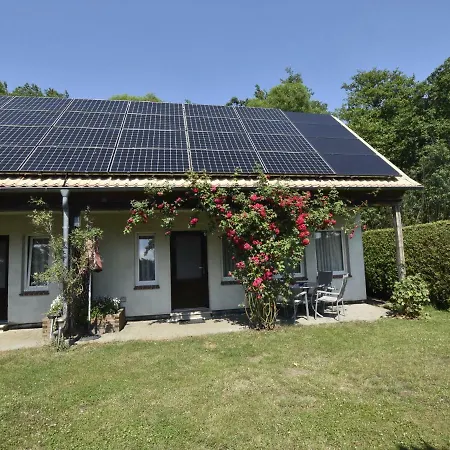 In Mit Terrasse 펜션